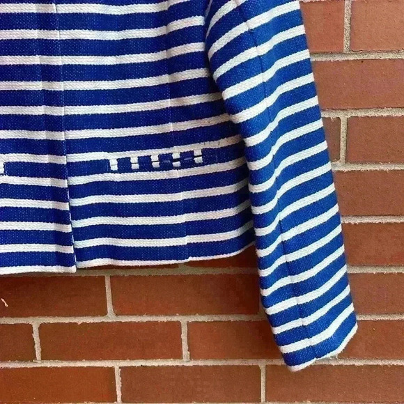 Cute blue and white striped gap jacket - Picture 3 of 8